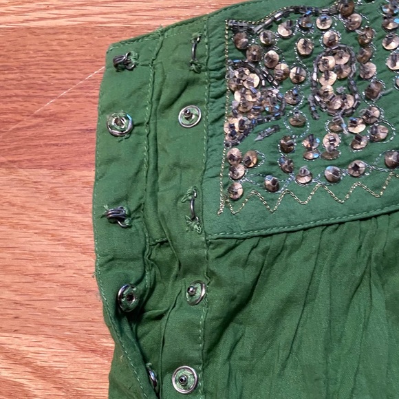 BCBGMaxAzria green skirt with gold sequins - Picture 2 of 5